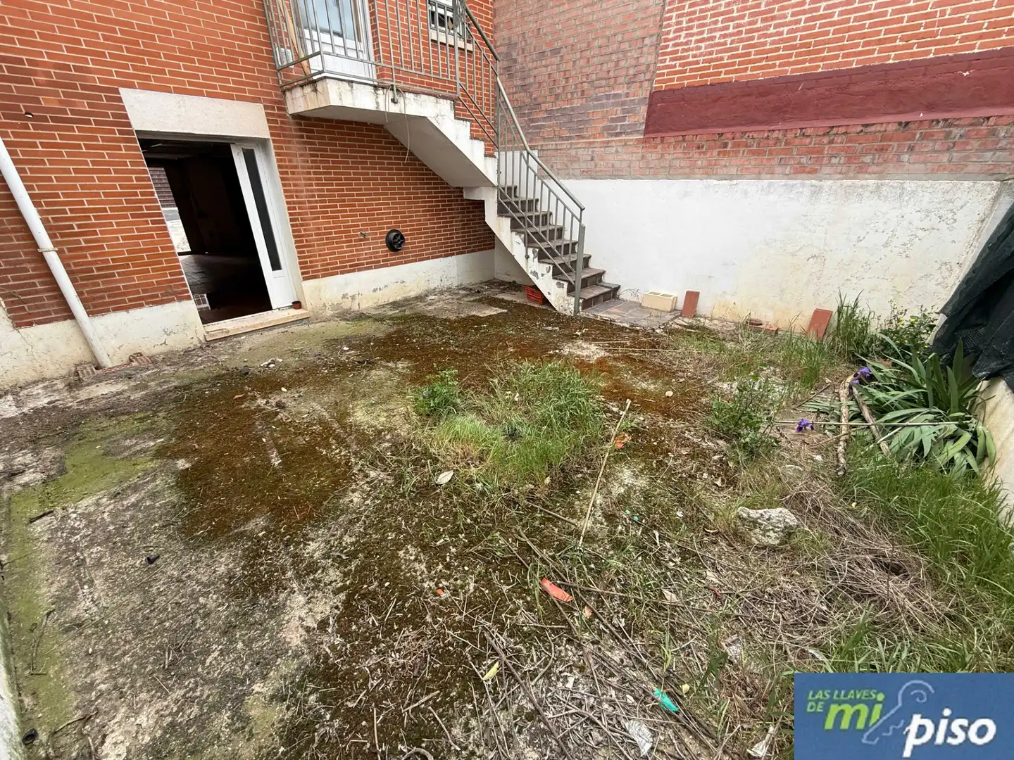 Jardí de Casa adosada en venda en Cigales amb Calefacció, Jardí privat i Parquet