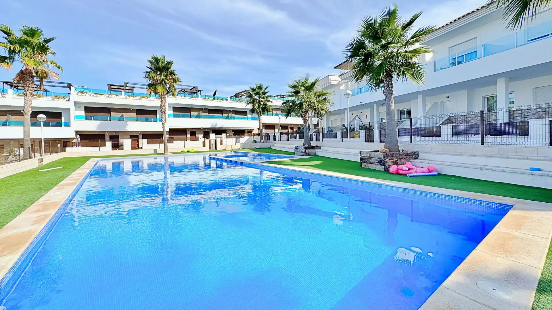 Maison mitoyenne avec piscine à vendre à Los Balcones - Los Altos
