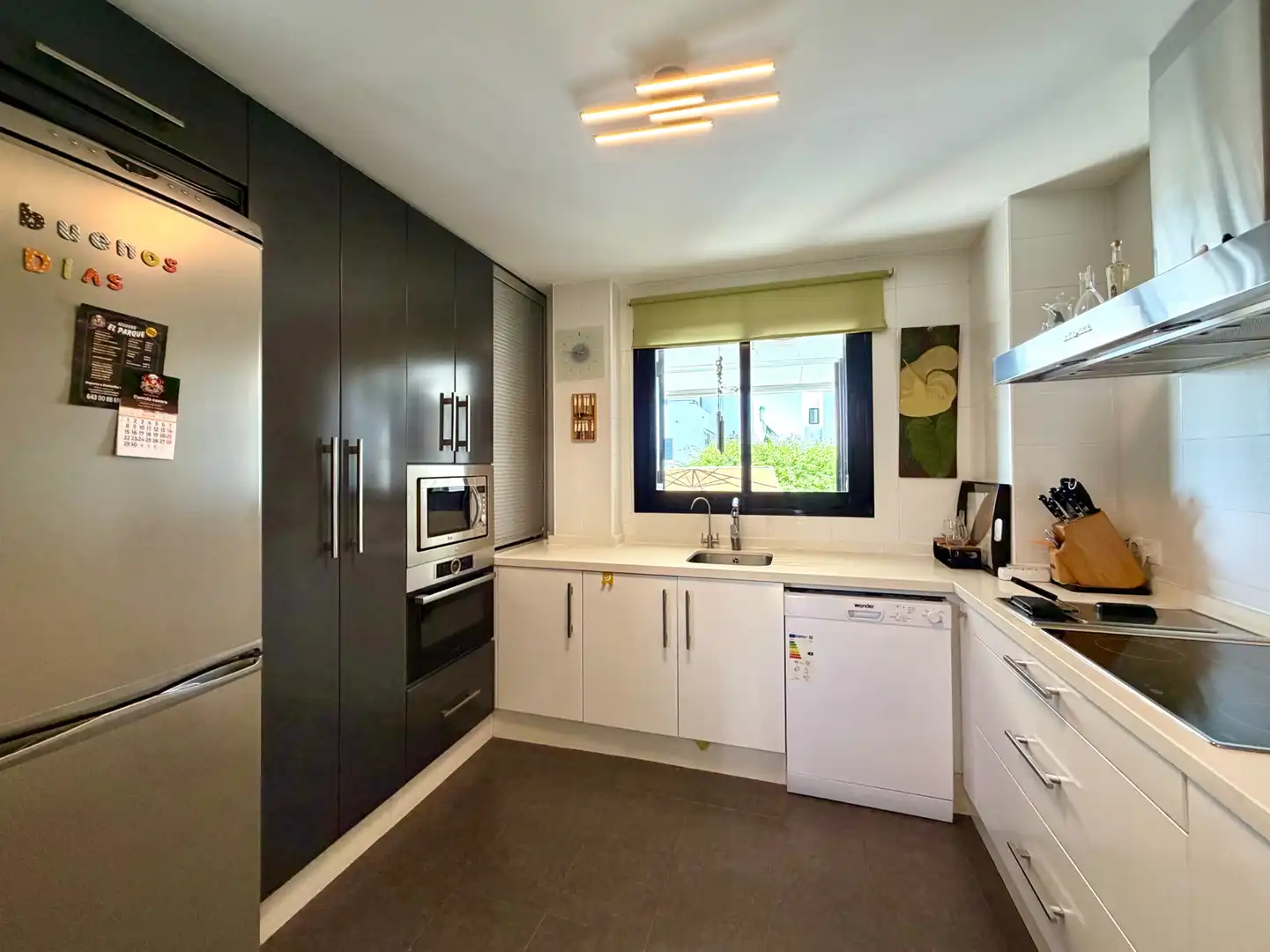 Cocina de Casa o chalet en venta en Albolote con Aire acondicionado, Calefacción y Jardín privado
