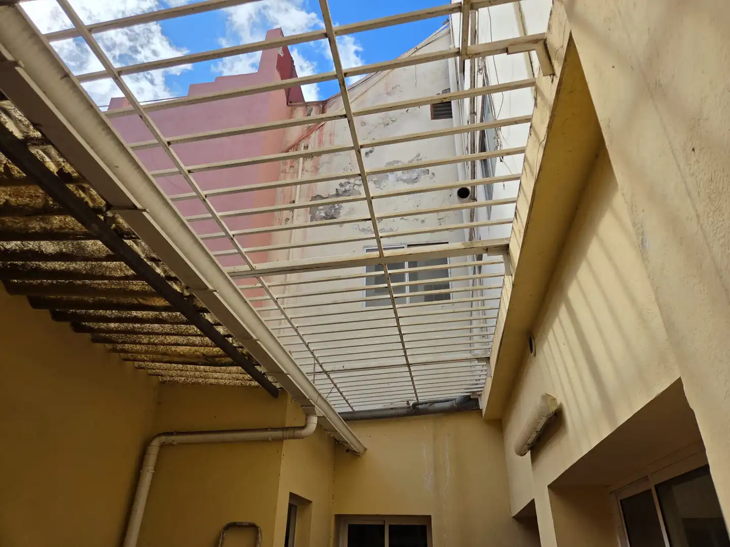 Vista exterior de Casa o chalet en venta en San Cristóbal de la Laguna con Alarma