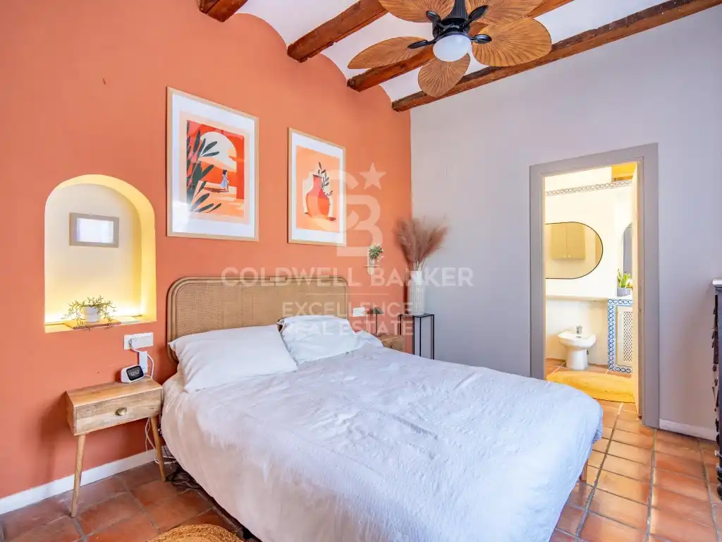 Exterior view of Flat for sale in Valencia  with Air Conditioner, Heating and Oven