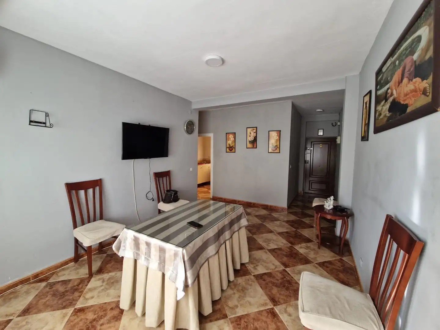 Sala de estar de Piso en venta en Lora del Río con Aire acondicionado, Calefacción y Amueblado