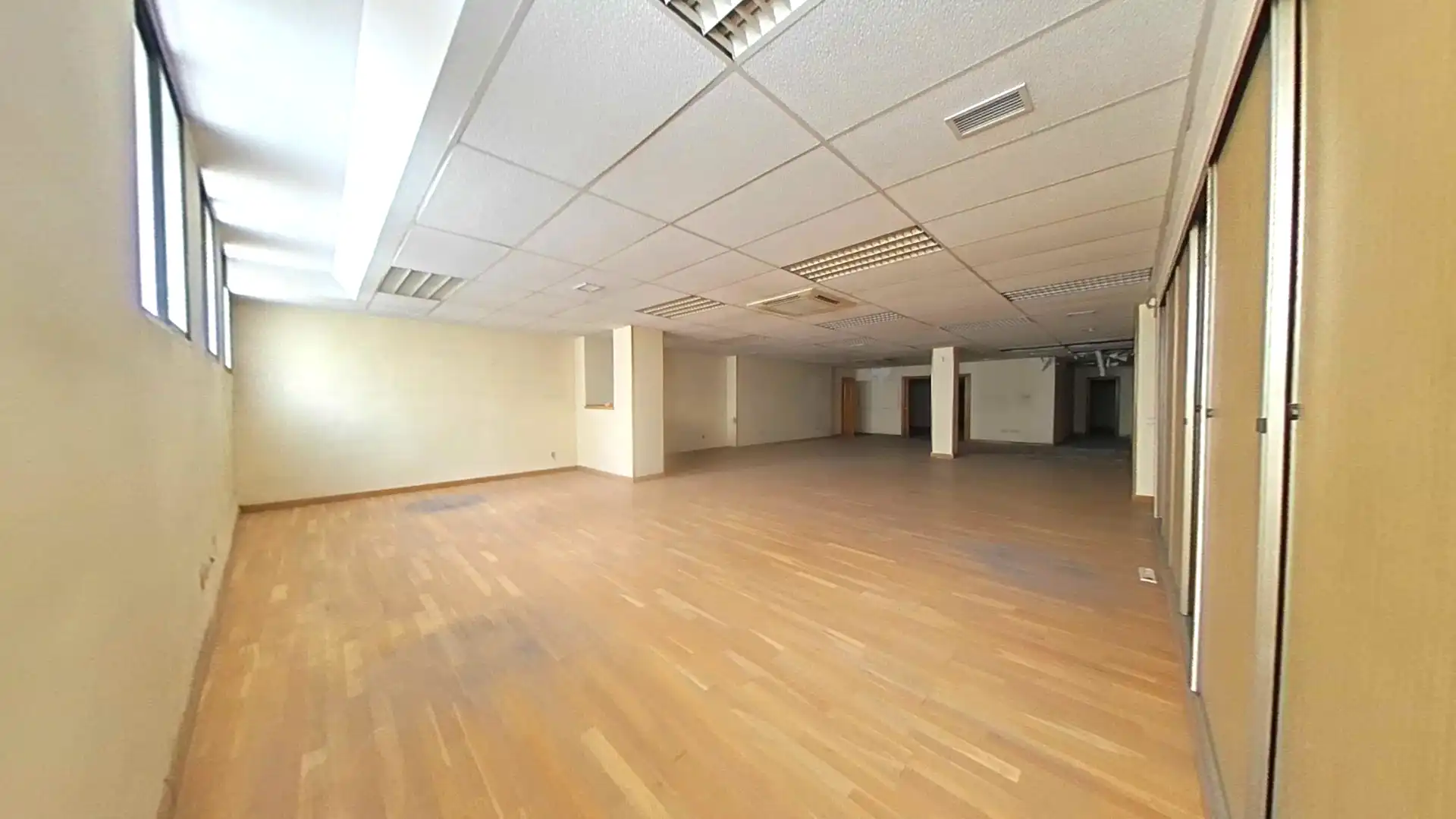 Local comercial en venta en Alvarfañez De Minaya, imagen 2