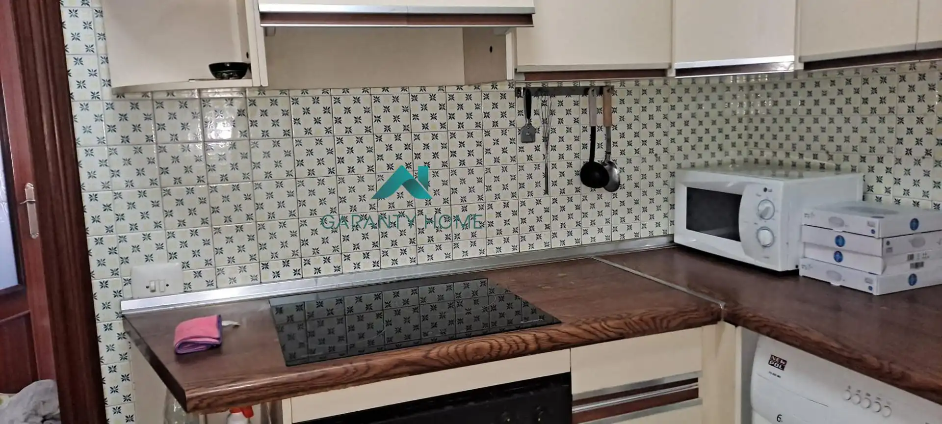 Flat with balcony to rent in San Bernardo - Carmelitas - Campus, imagen 26