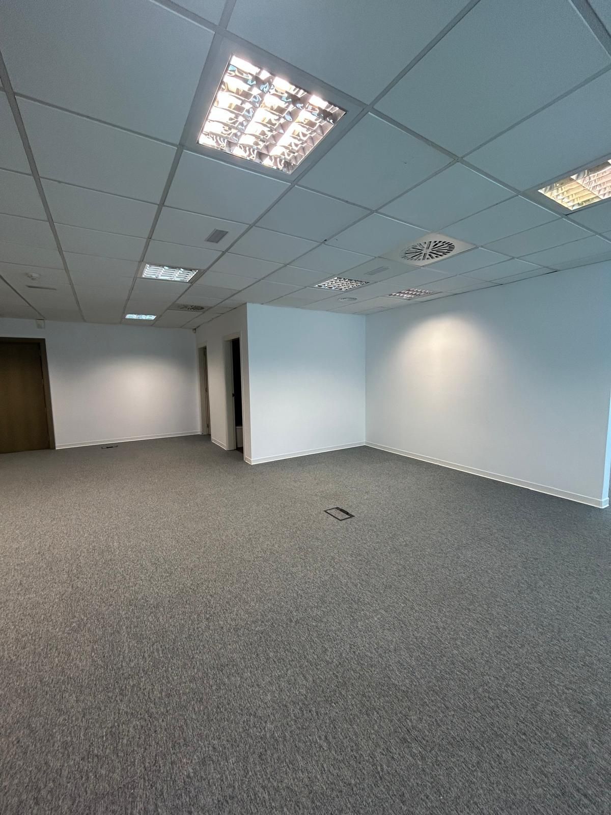 Office to rent in Sant Adrià de Besòs  with Air Conditioner, Heating and Terrace