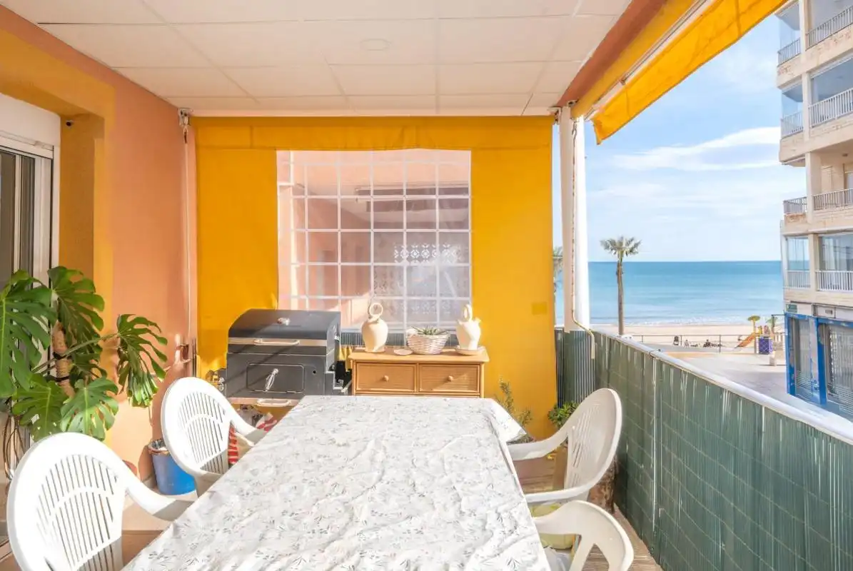 Piso con terraza en venta en Carrer Antonio Machado