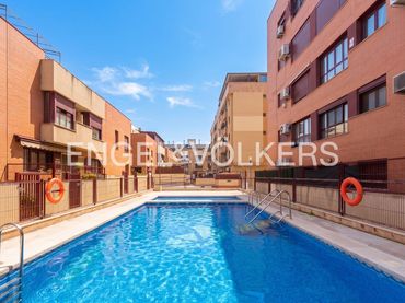 Adossat amb piscina en venda a Puerto de Sagunto