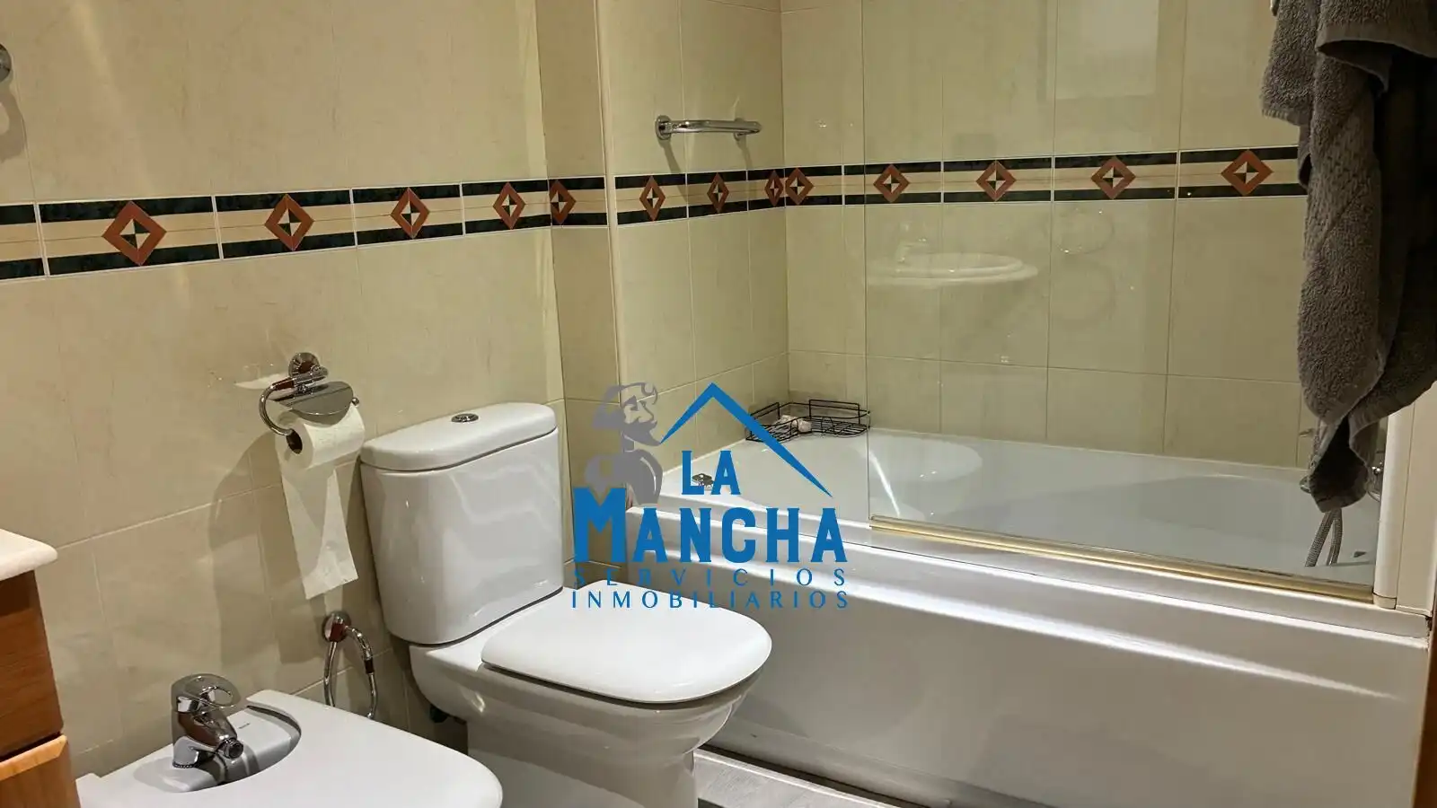 Flat with terrace to rent in Calle DIEGO DE VELAZQUEZ, imagen 48