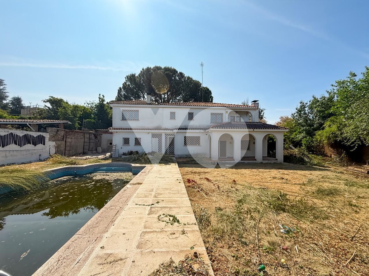 Vista exterior de Casa o xalet en venda en Las Rozas de Madrid amb Calefacció, Jardí privat i Parquet