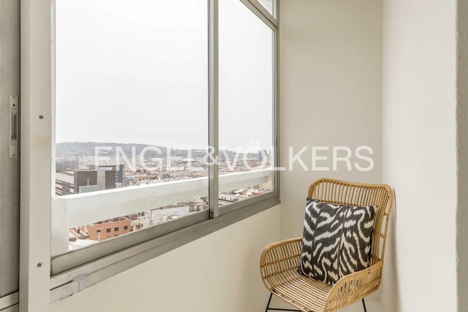 Balcony of Flat for rent in Barcelona  with Air Conditioner, Heating and Parquet flooring
