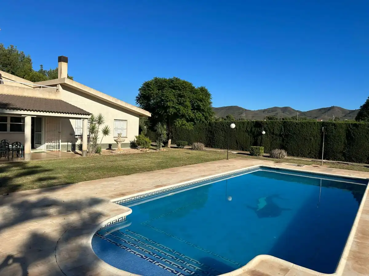 Xalet amb piscina en venda a Alto de Purias