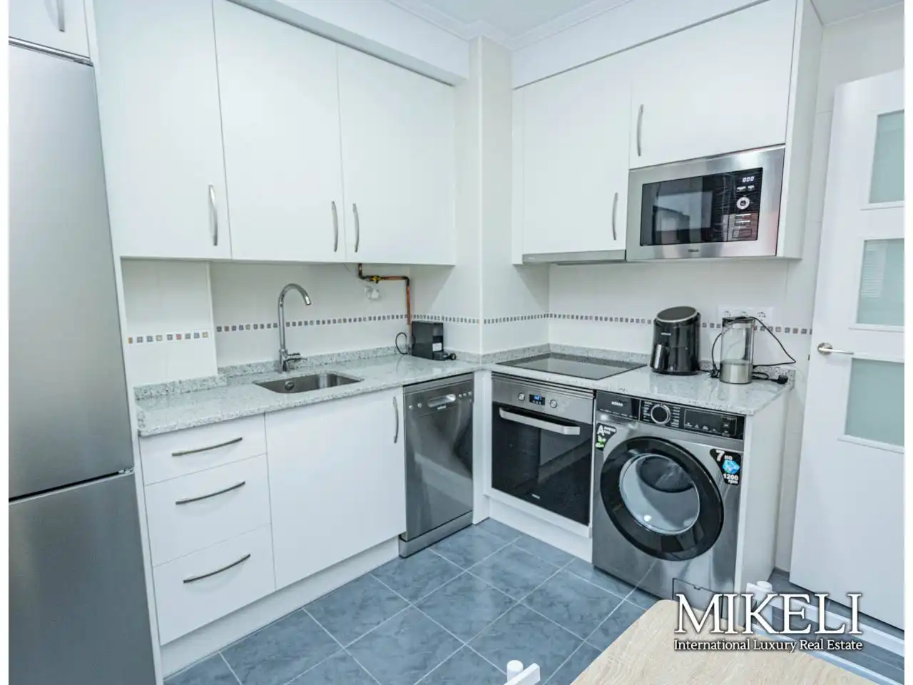 Cocina de Dúplex en venta en Santander con Calefacción, Terraza y Trastero