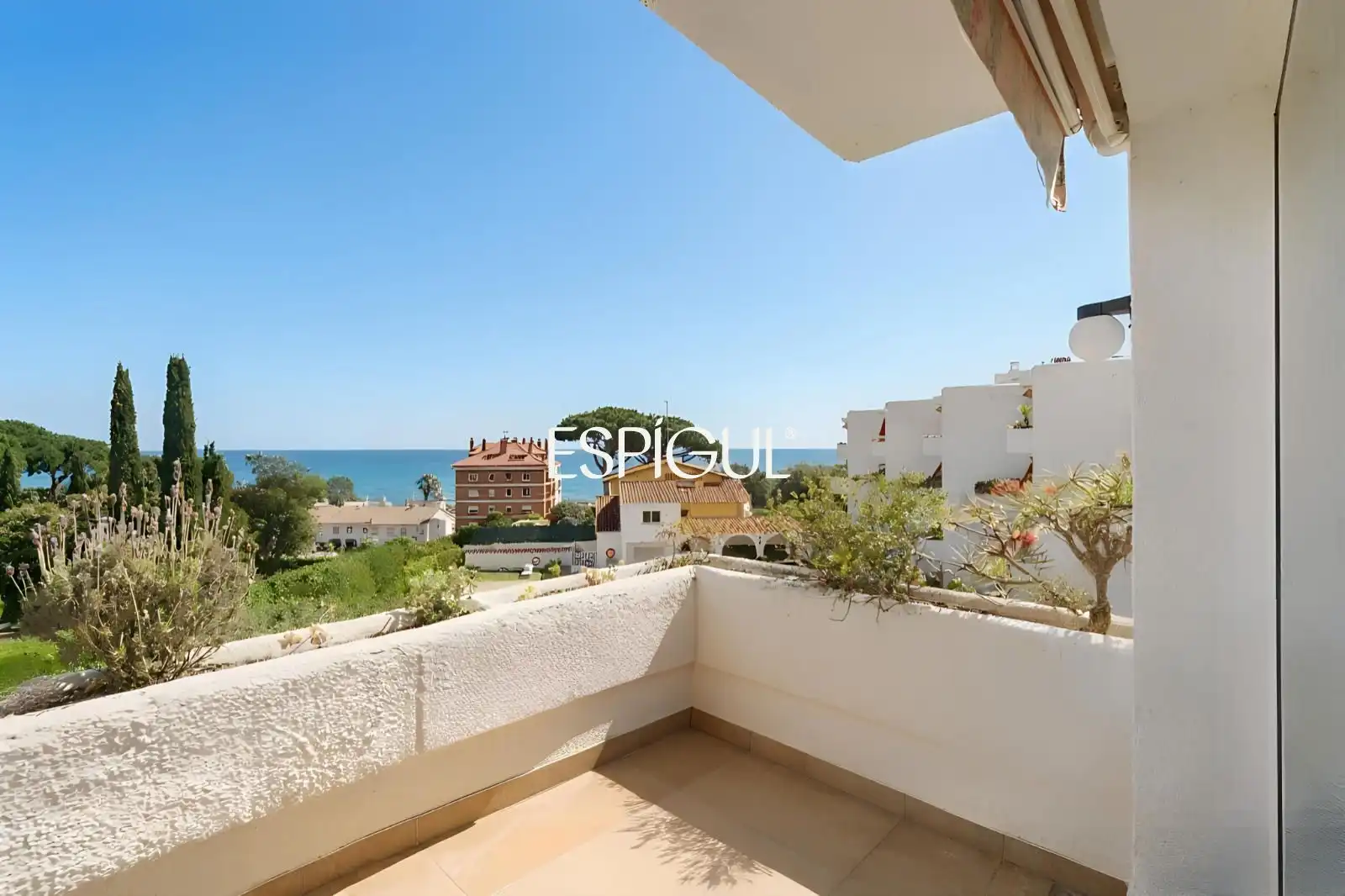 Habitación de Ático en venta en Sant Andreu de Llavaneres con Calefacción, Terraza y Trastero