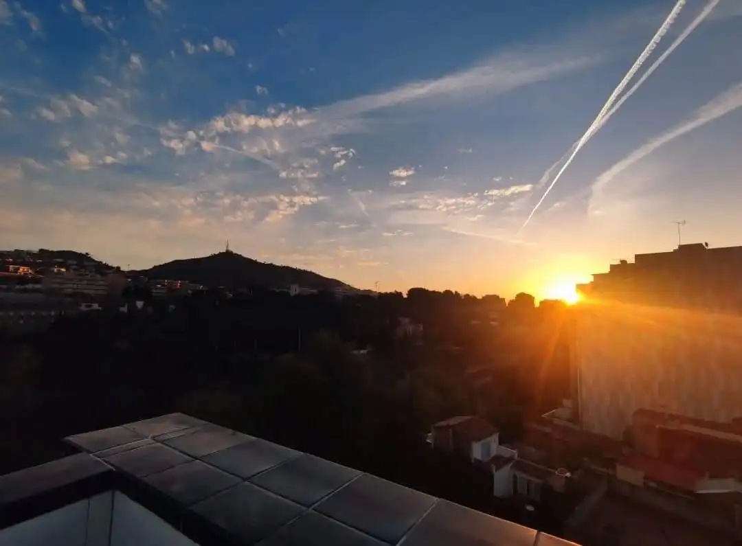 Vista exterior de Ático en venta en Esplugues de Llobregat con Aire acondicionado, Calefacción y Terraza