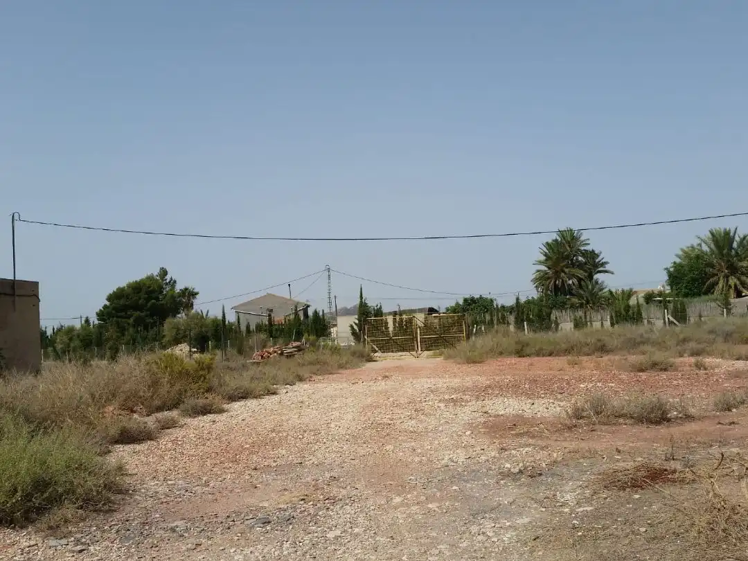 Terreno industrial en venta en Agost