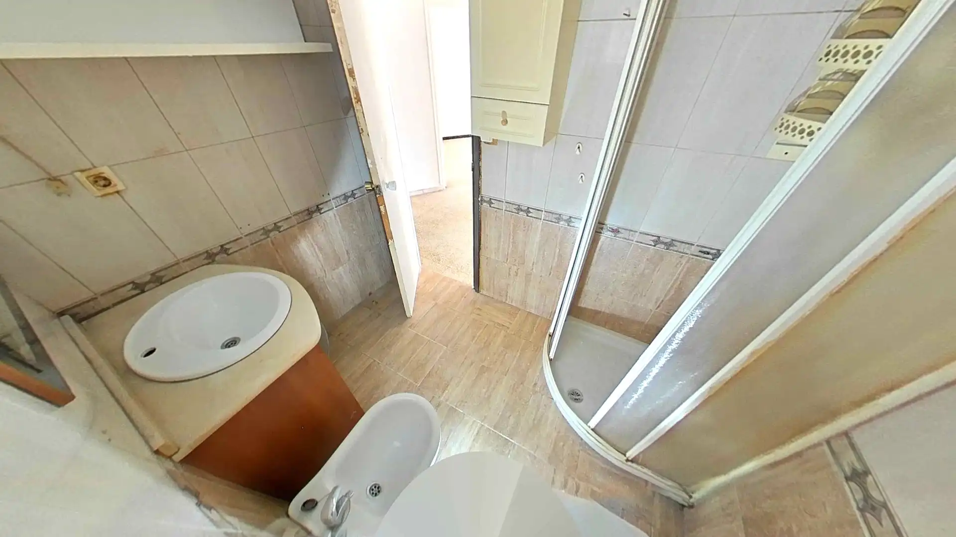 Baño de Piso en venta en Sevilla con Aire acondicionado y Balcón