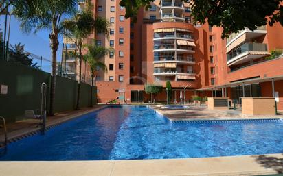 Swimming pool of Flat for sale in  Valencia Capital  with Air Conditioner, Terrace and Swimming Pool