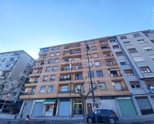 Vista exterior de Pis en venda en Bilbao 