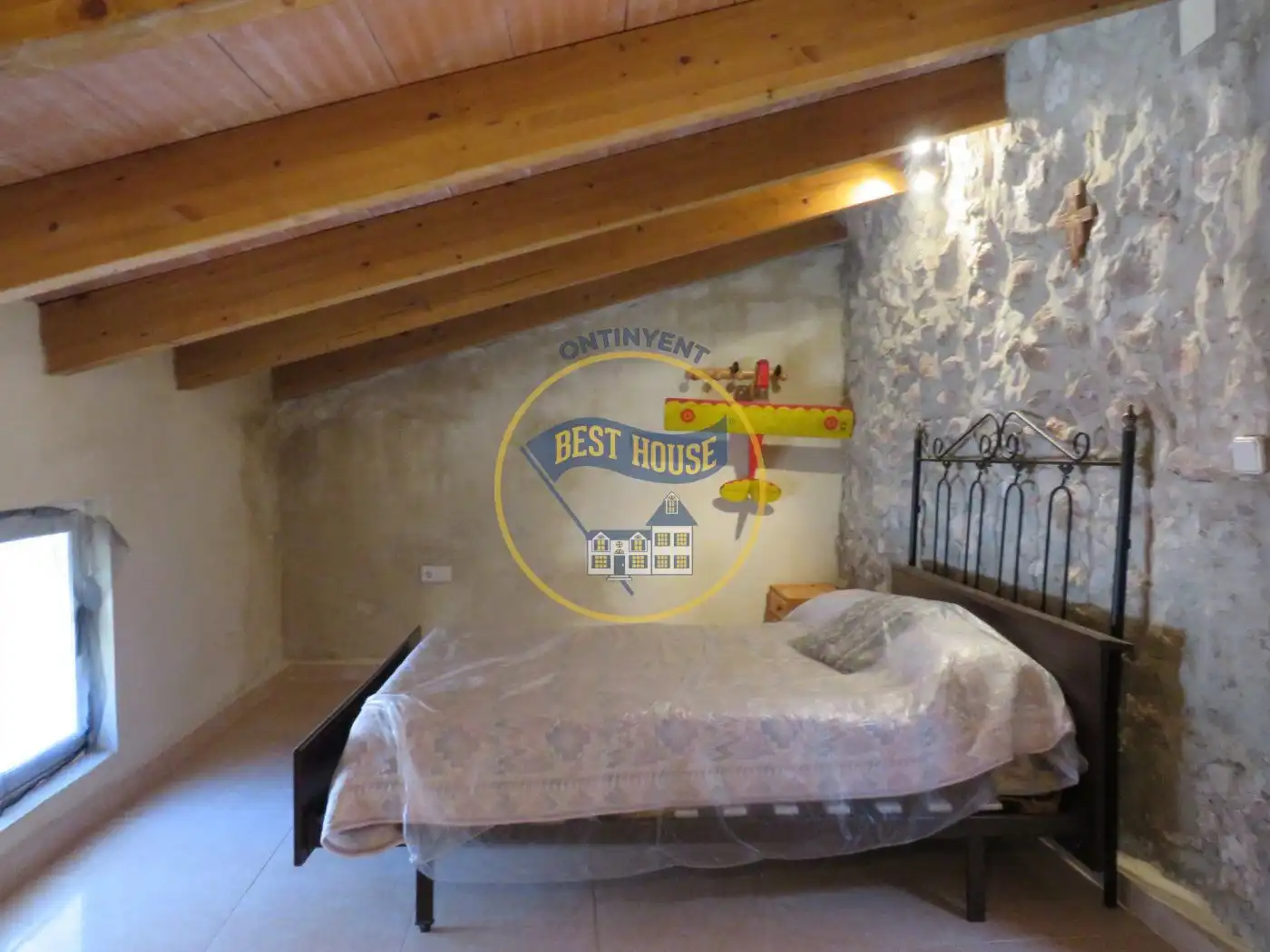 Houses for sale in Montesa  with Terrace and Furnished