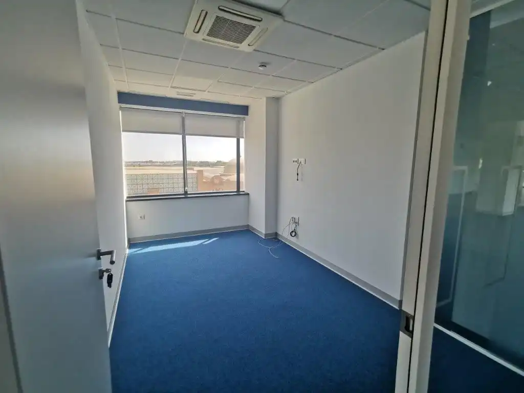 Oficina amb ascensor en venda a Calle Almendralejo 8, imagen 12