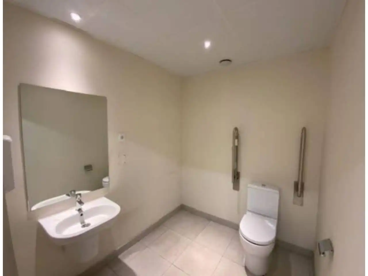 Business premises for sale in Plaza Mayor, imagen 6