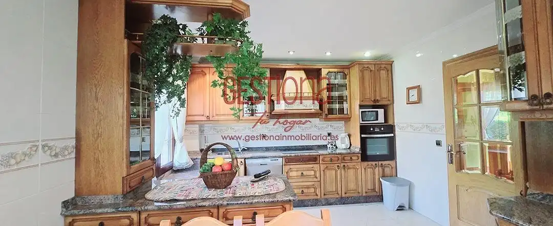 Kitchen of Houses for sale in Marina de Cudeyo  with Heating, Private garden and Terrace