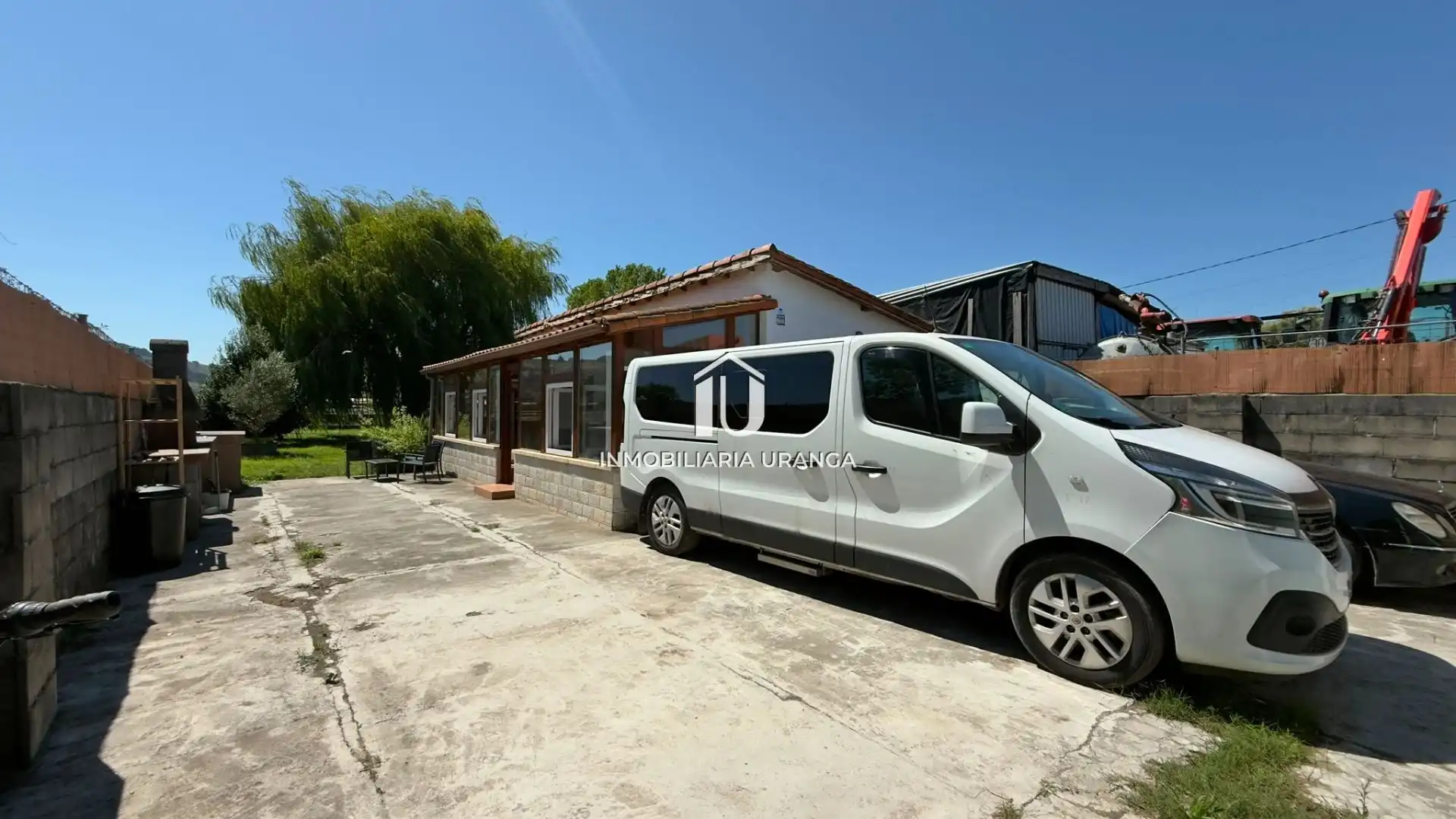 Vista exterior de Residencial en venta en Laredo