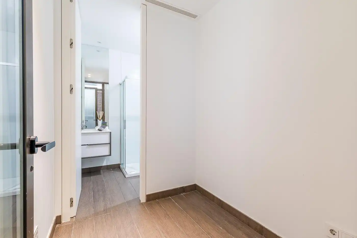 Bany de Àtic en venda en Madrid amb Calefacció