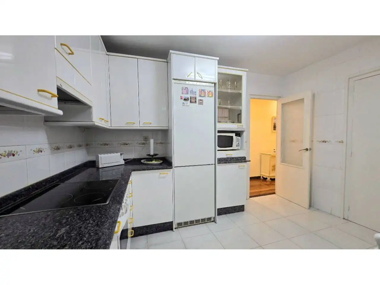 Cuina de Apartament en venda en  Logroño amb Calefacció, Parquet i Terrassa