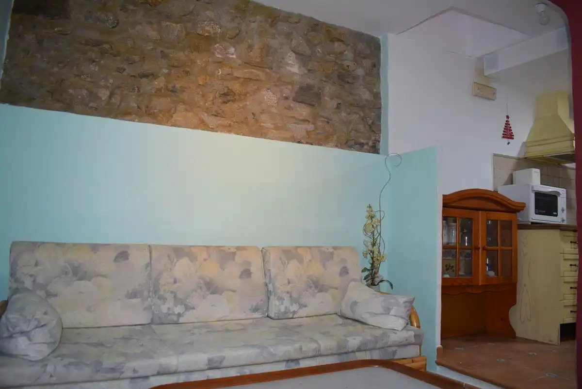 Sala d'estar de Casa adosada en venda en Almuñécar amb Terrassa, Moblat i Microones
