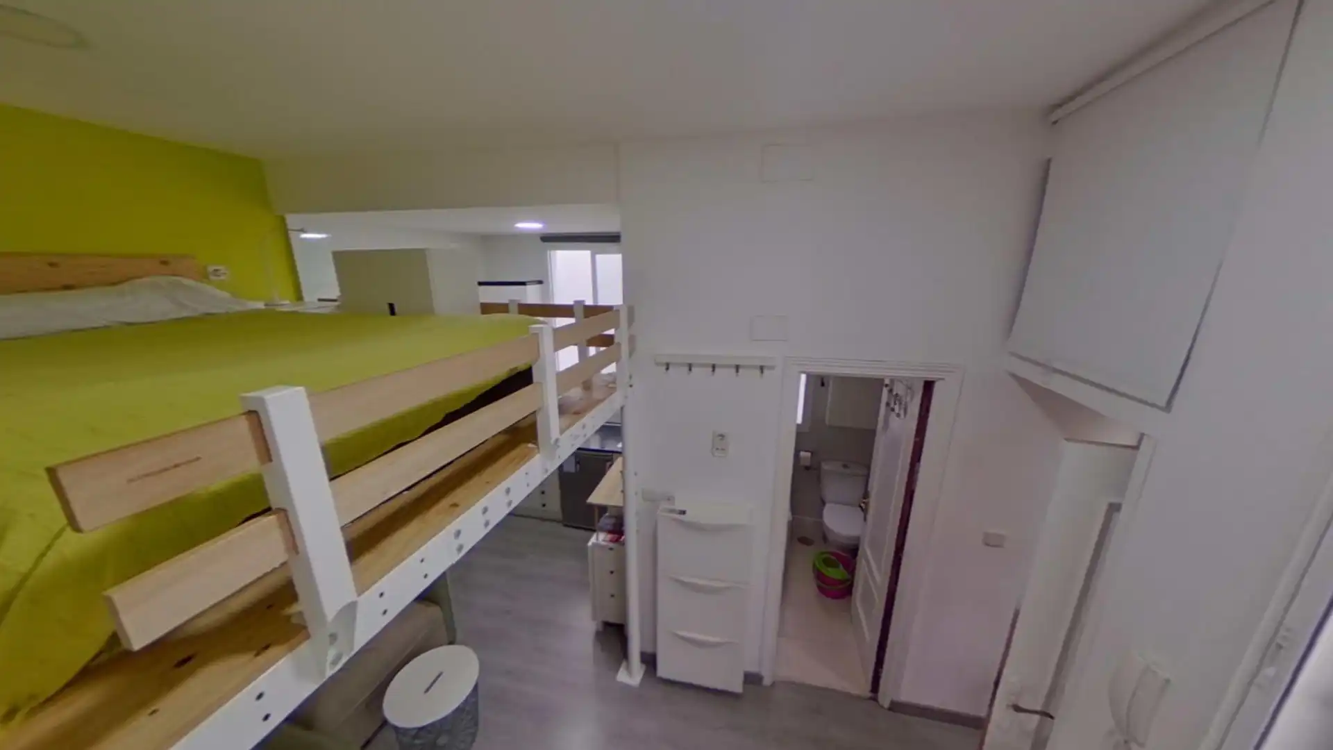 Bedroom of Flat for rent in  Madrid Capital  with Air Conditioner, Heating and Furnished