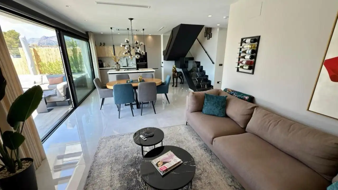 Sala de estar de Casa o chalet de alquiler en Finestrat con Aire acondicionado, Calefacción y Jardín privado