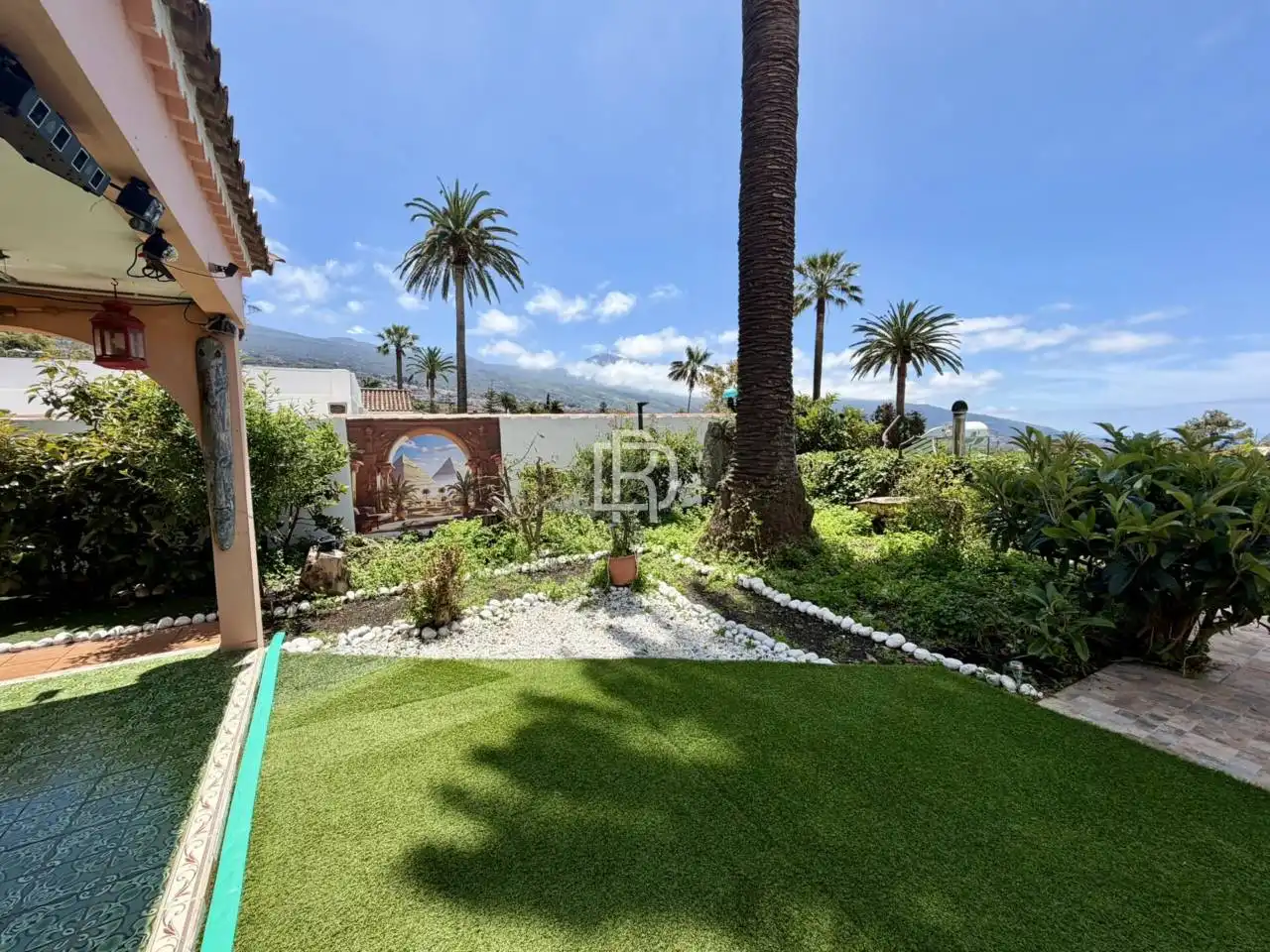Jardí de Casa o xalet en venda en La Orotava amb Jardí privat, Piscina i Moblat