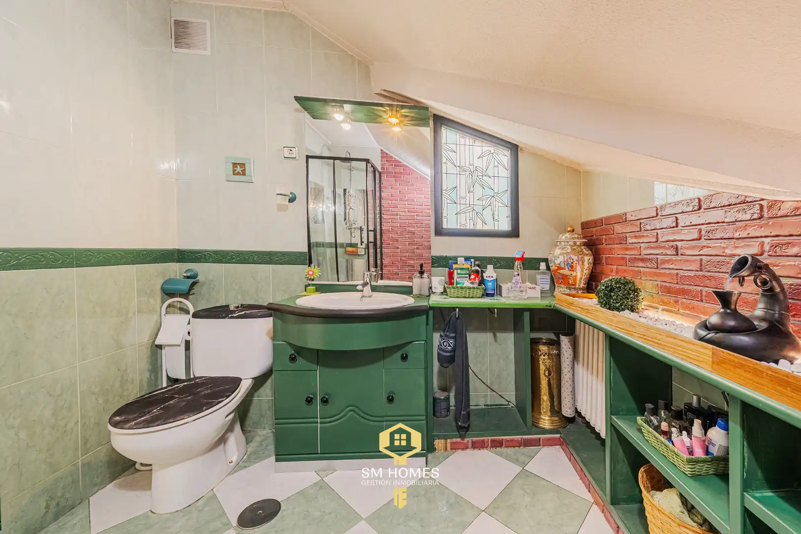 Baño de Dúplex en venta en San Fernando de Henares con Aire acondicionado y Calefacción