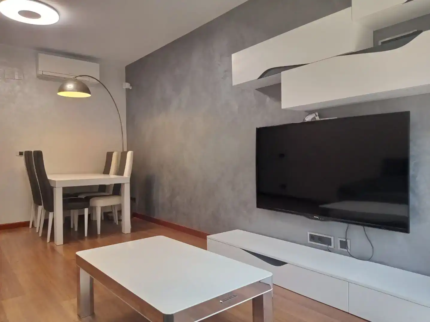 Wohnzimmer von Wohnung zur Miete in Calahorra mit Klimaanlage, Parkett und Möbliert