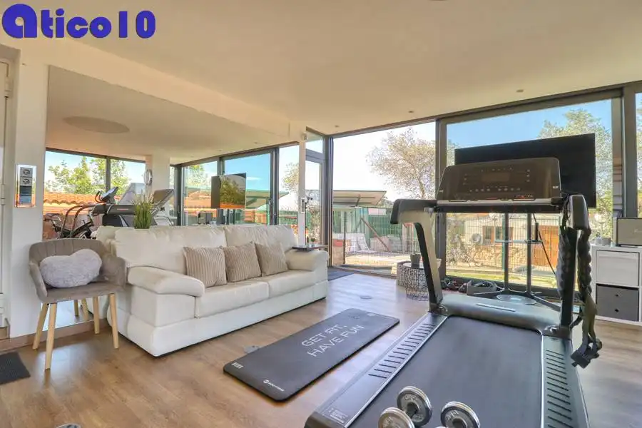 Sala de estar de Casa o chalet en venta en Gijón  con Calefacción, Jardín privado y Parquet