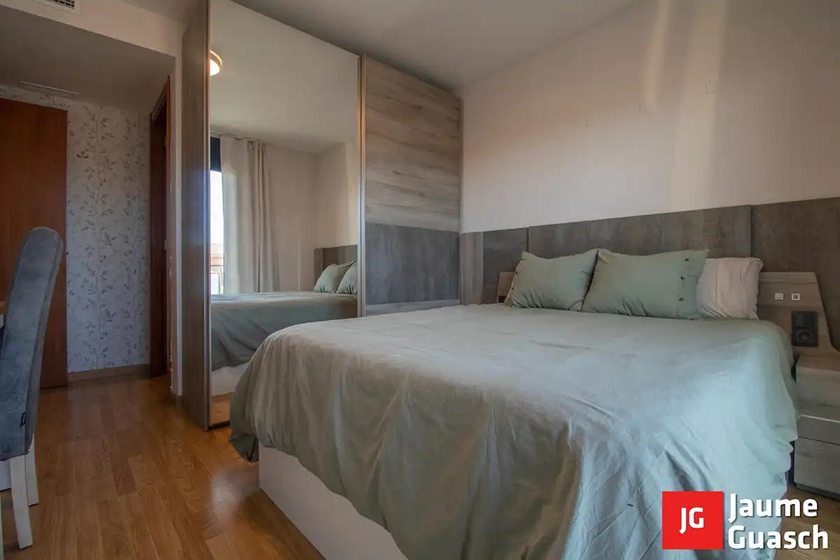 Schlafzimmer von Wohnung zum Verkauf in Torredembarra mit Klimaanlage, Heizung und Parkett