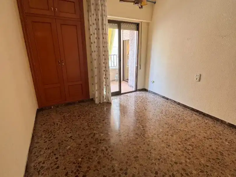 Bedroom of Flat for sale in Elche / Elx  with Air Conditioner and Balcony