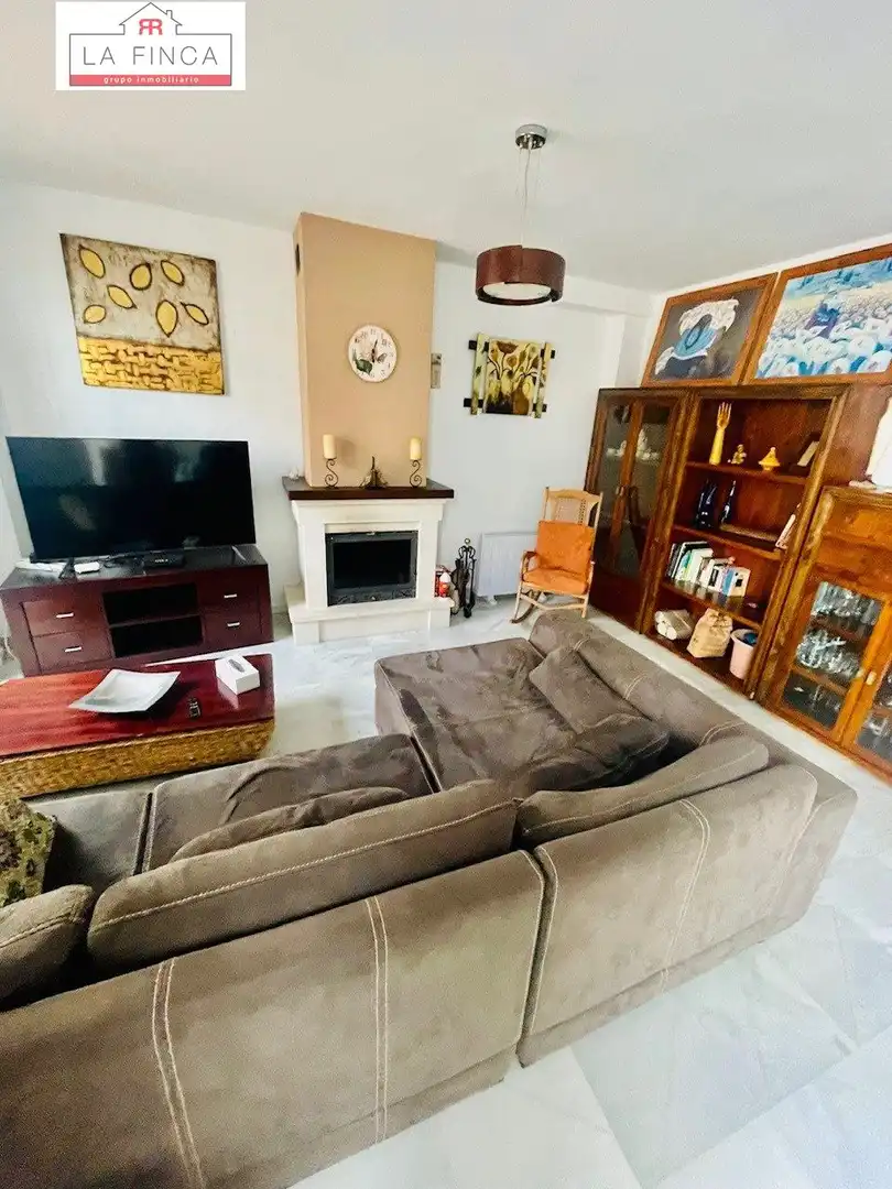 Living room of Detached homes for sale in Benalmádena  with Air Conditioner, Terrace and Storage room