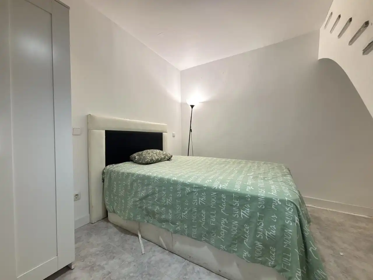 Dormitori de Planta baixa de lloguer en Madrid