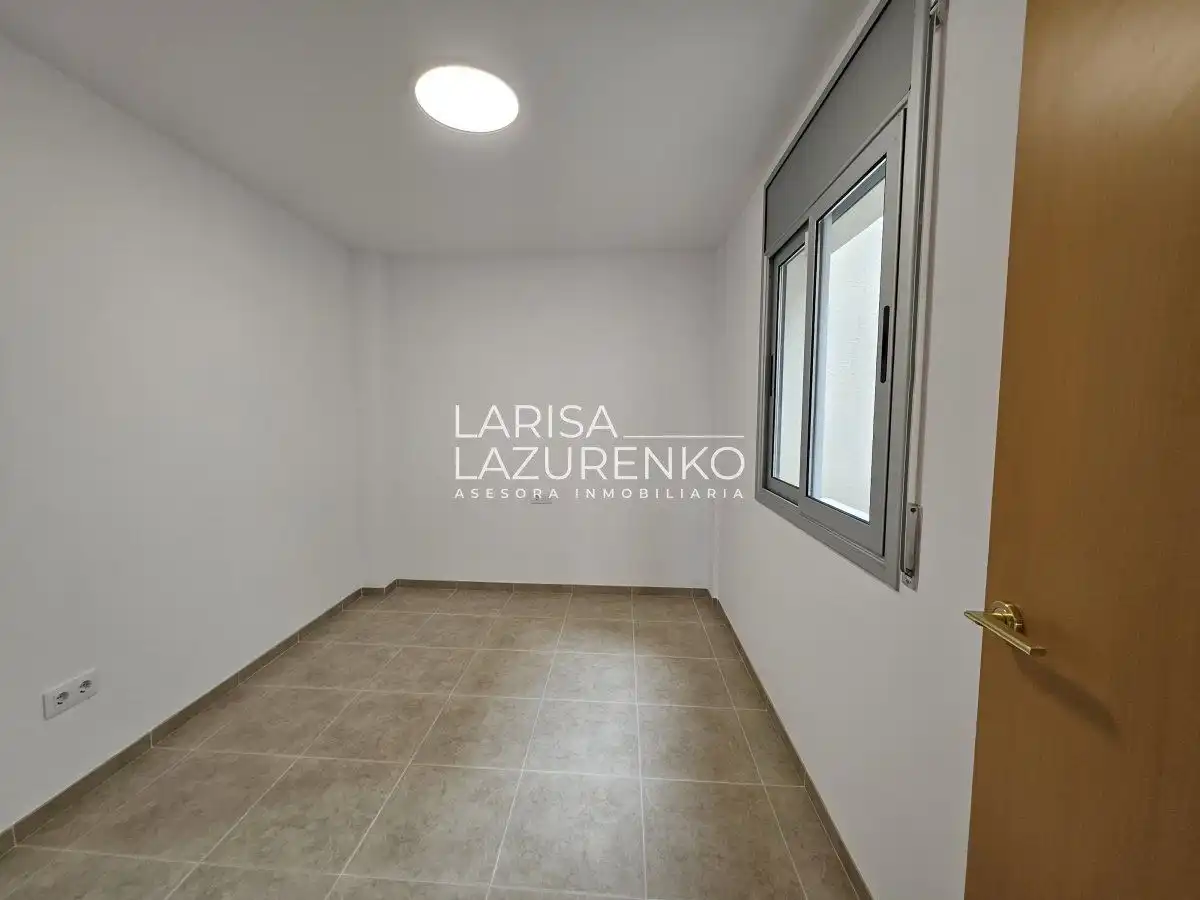 Dúplex en venta en L'Aldea con Terraza y Balcón