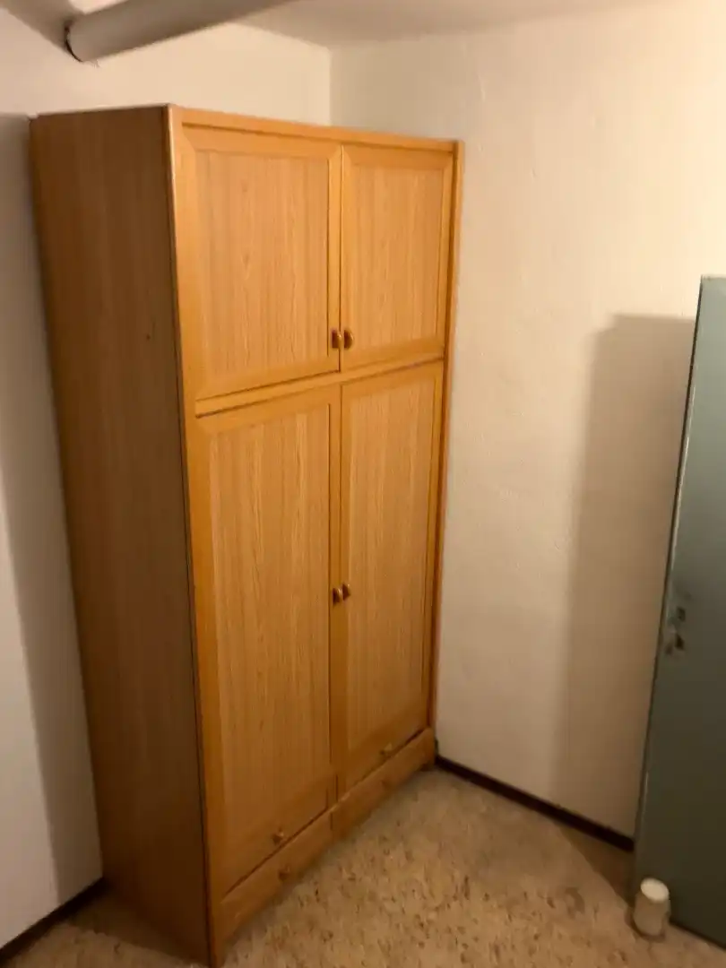 Habitación de Trastero en venta en L'Hospitalet de Llobregat con Alarma