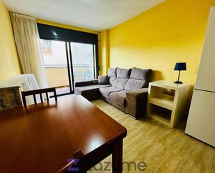 Sala d'estar de Apartament de lloguer en Lloret de Mar amb Aire condicionat, Terrassa i Piscina