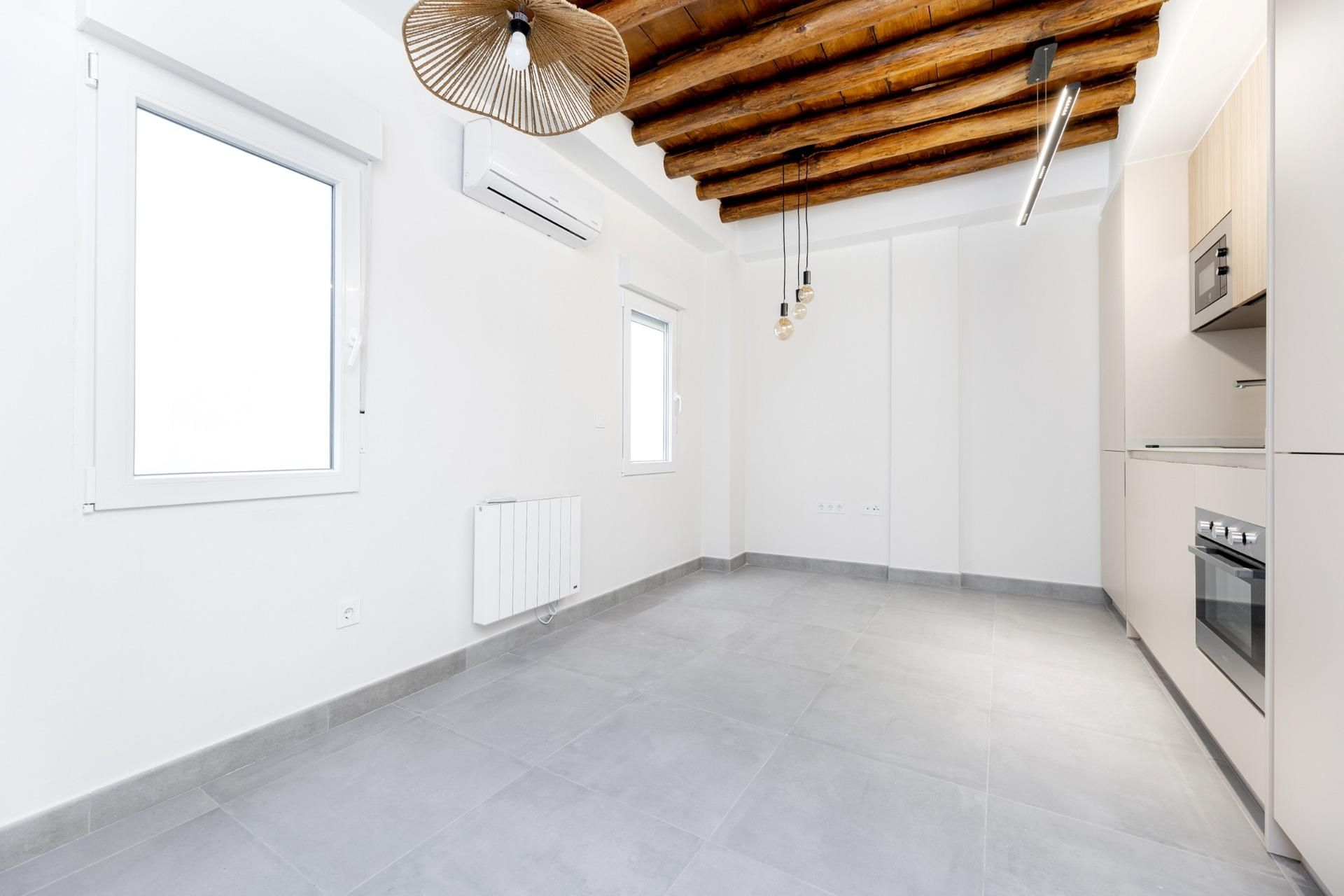 Piso en venta en  Granada Capital con Aire acondicionado, Calefacción y Terraza