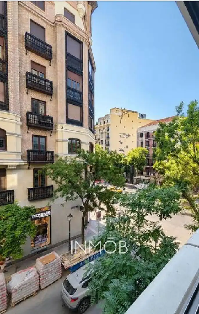 Piso en venta en General Pardiñas, imagen 2