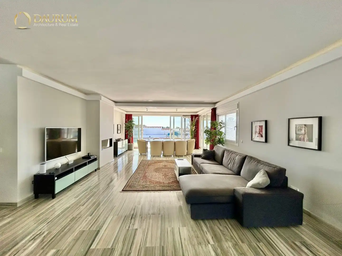 Chalet con piscina en venta en Everest, imagen 2