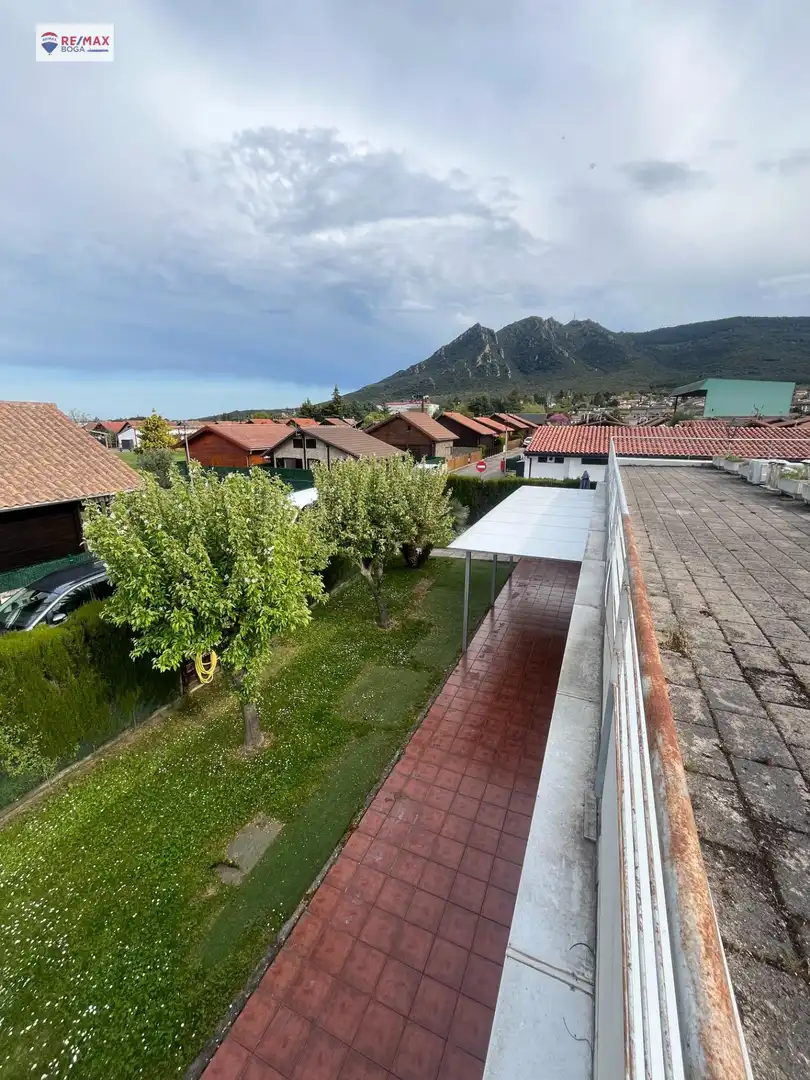Terraza de Casa adosada en venta en Ayegui / Aiegi con Aire acondicionado, Jardín privado y Terraza