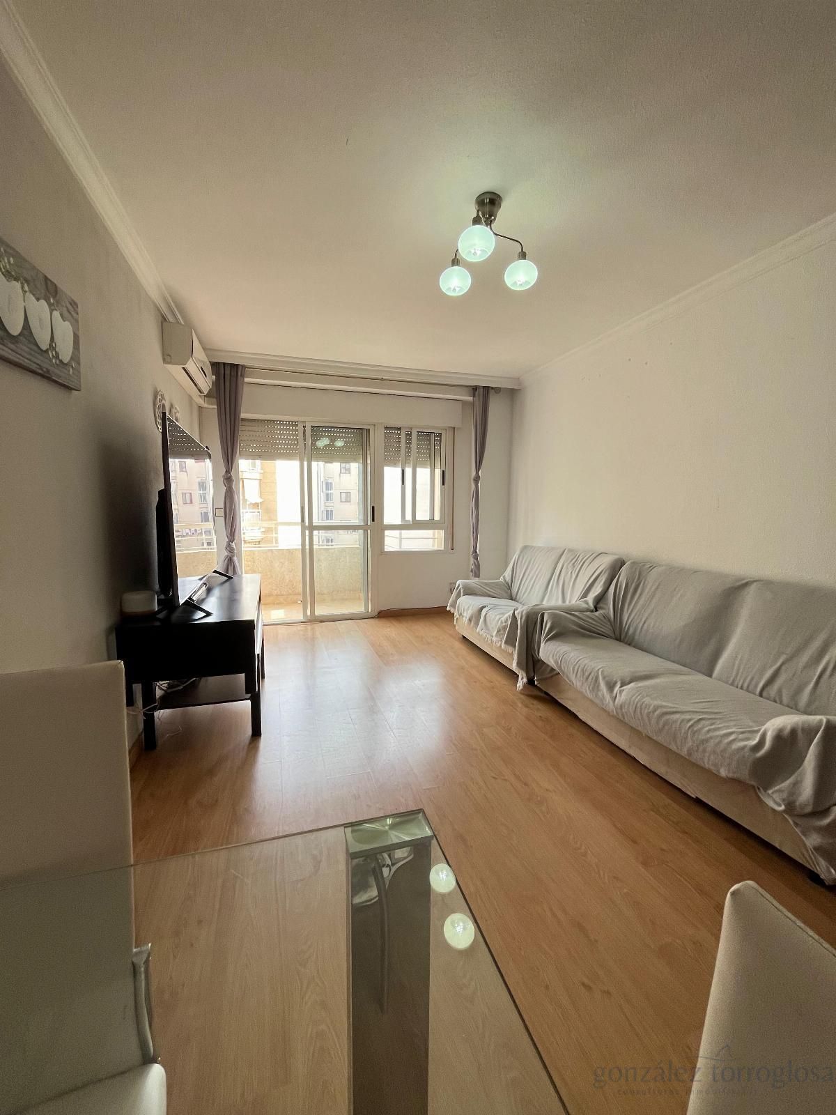 Living room of Flat for sale in Lorca  with Air Conditioner, Furnished and Balcony