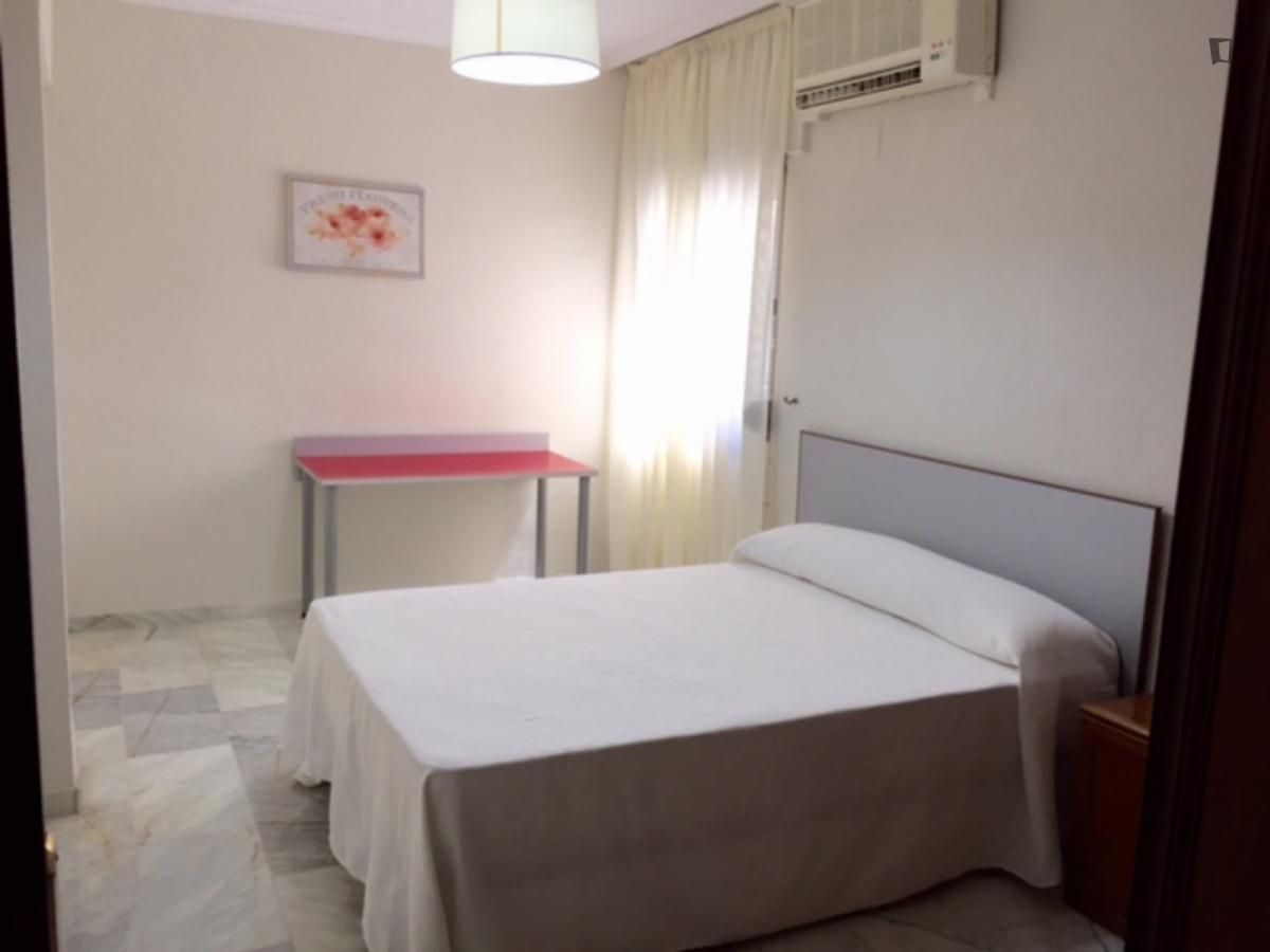 Apartament per a compartir a Ciudad Jardín - Zoco