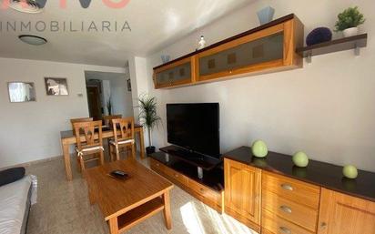Sala d'estar de Apartament en venda en Águilas amb Aire condicionat i Balcó